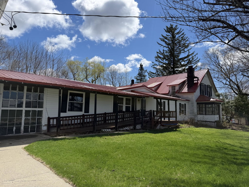 124 Thomas Hill Road Lee