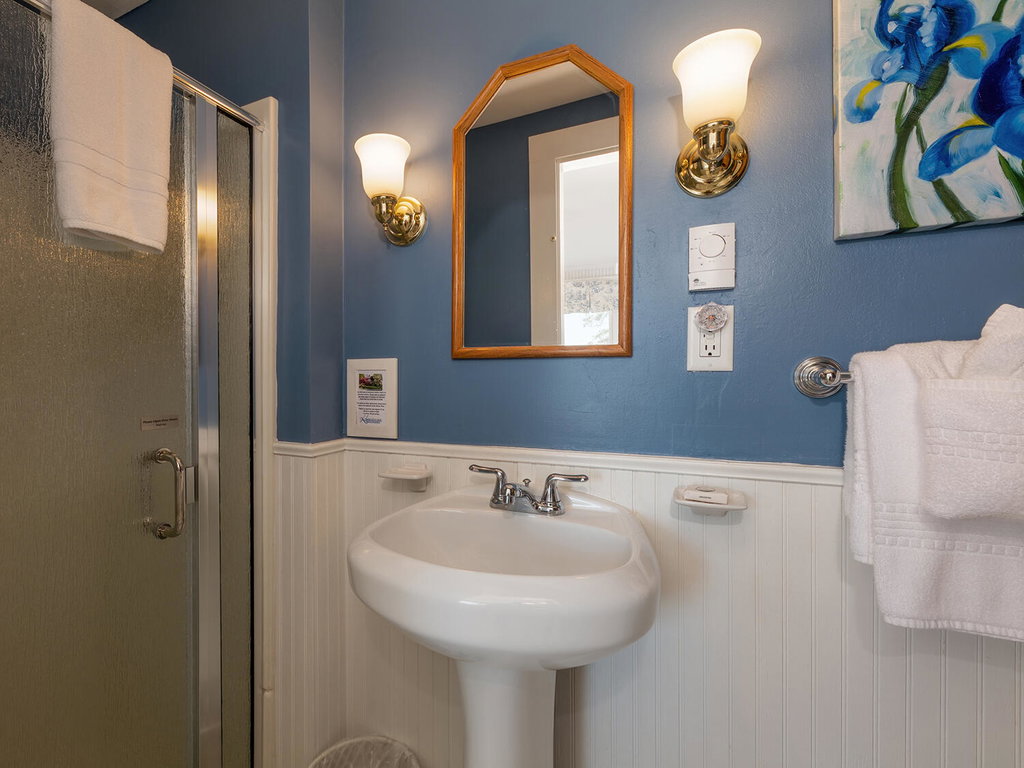 35-Hawthorne Bath(40)