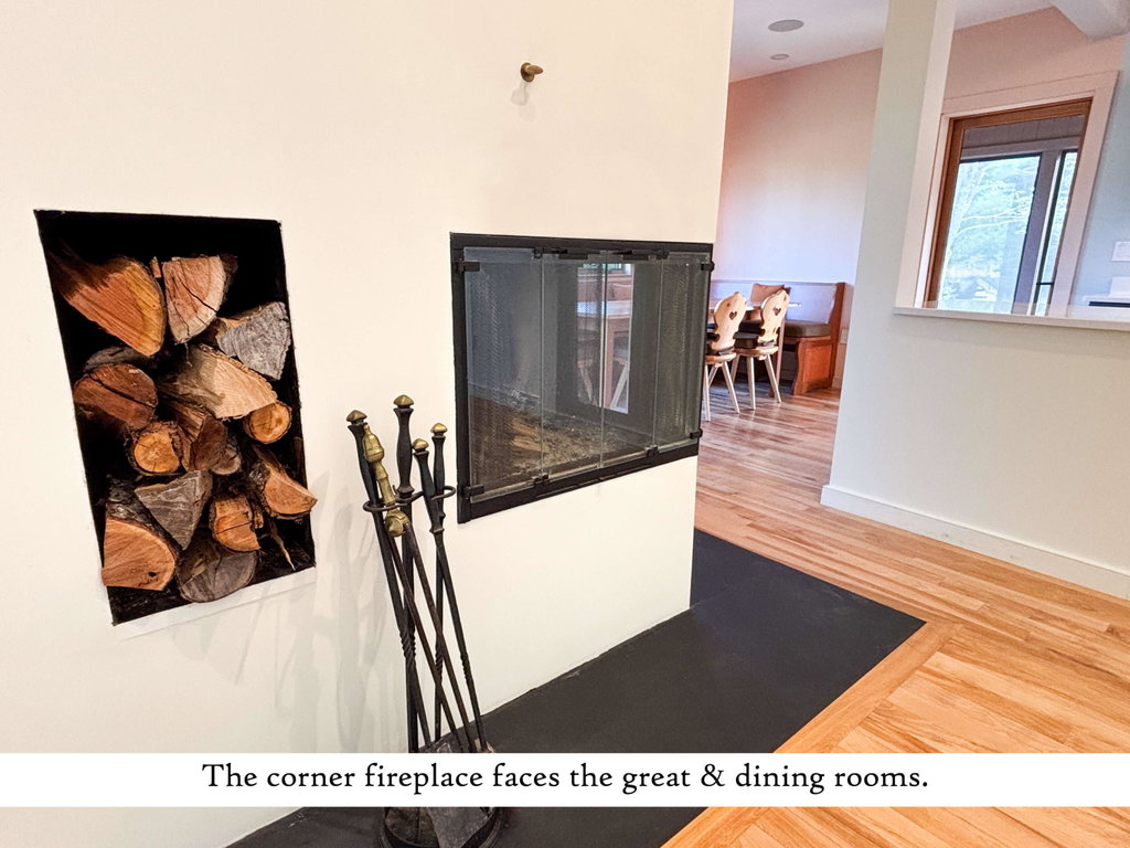 Living Room (8), label