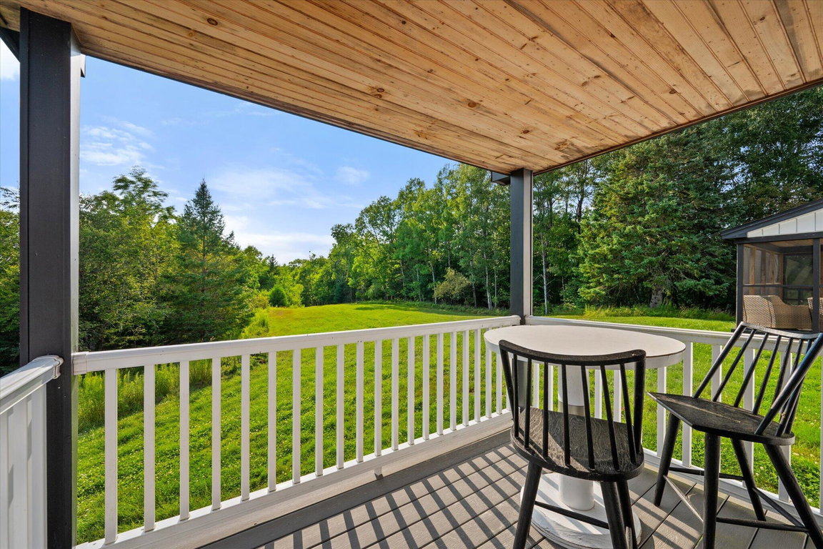 34-Porch
