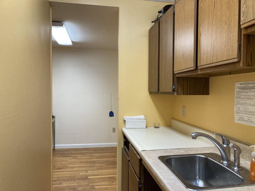 Kitchen/breakroom, 1st fl.
