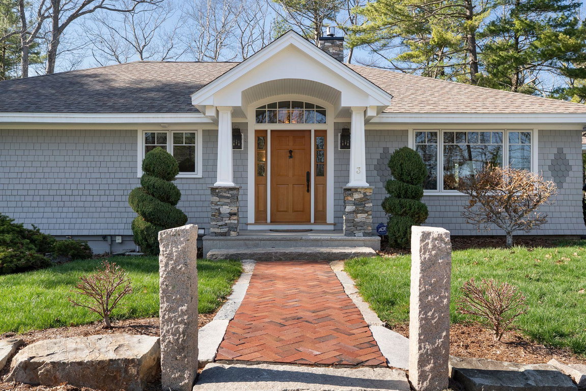 3 Pine Island York