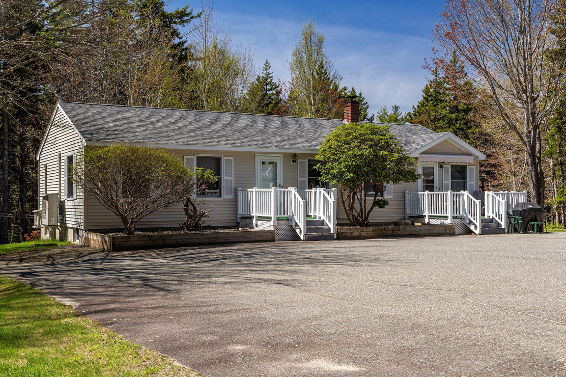 109-Freeman-Ridge-Exterior-2