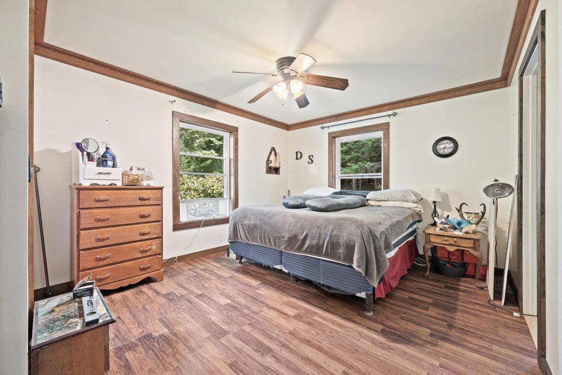 18-Primary Bedroom