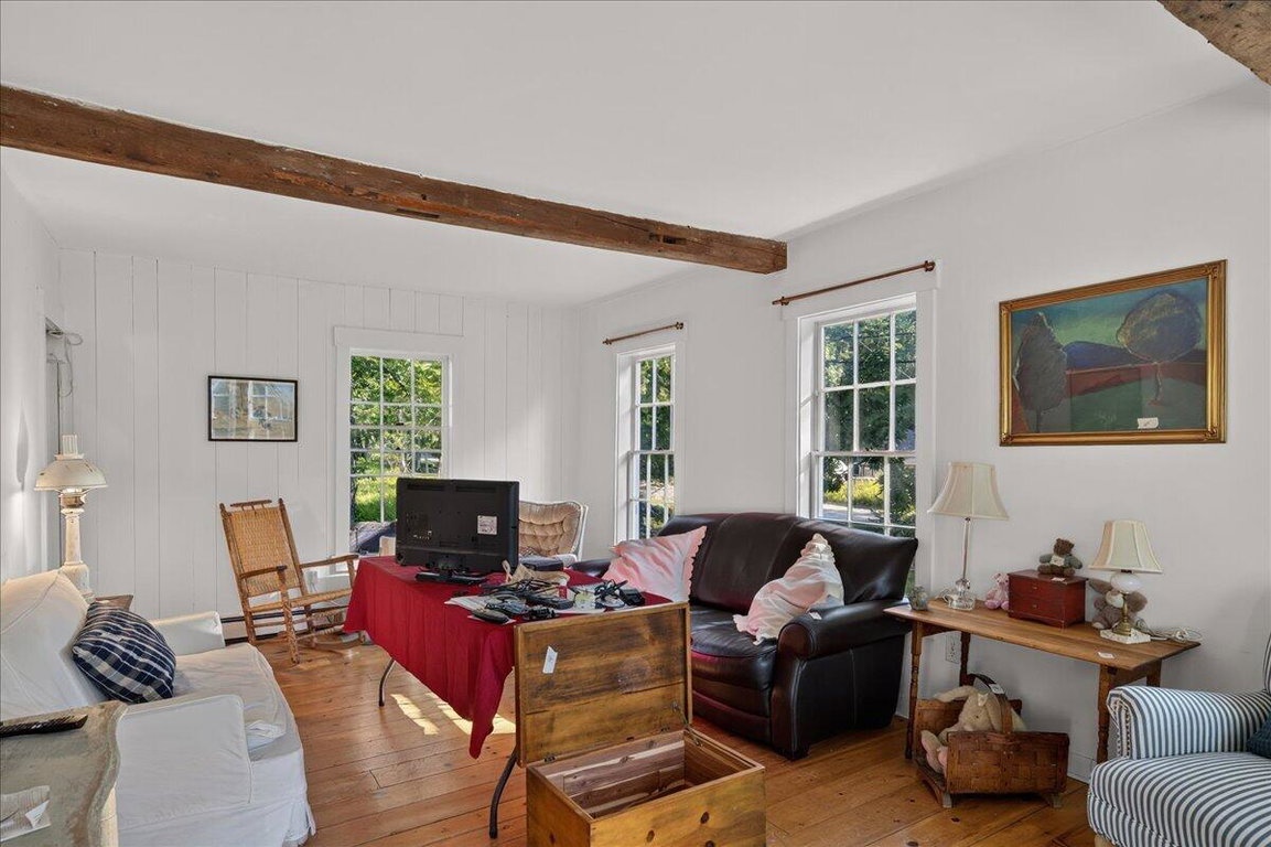 06-521 Morgan Bay Rd-32