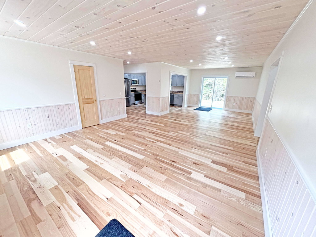 Living Room (2)
