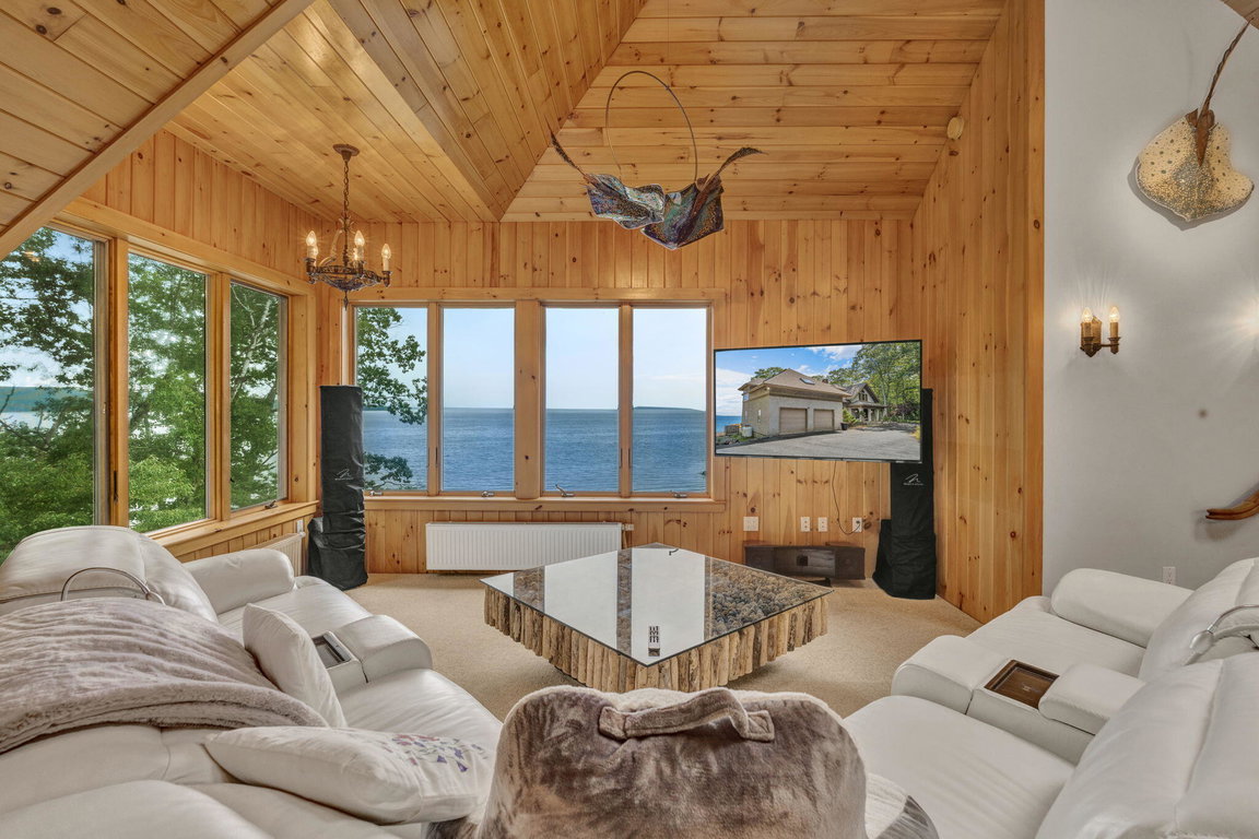 6-web-or-mls-1197-bay-rd