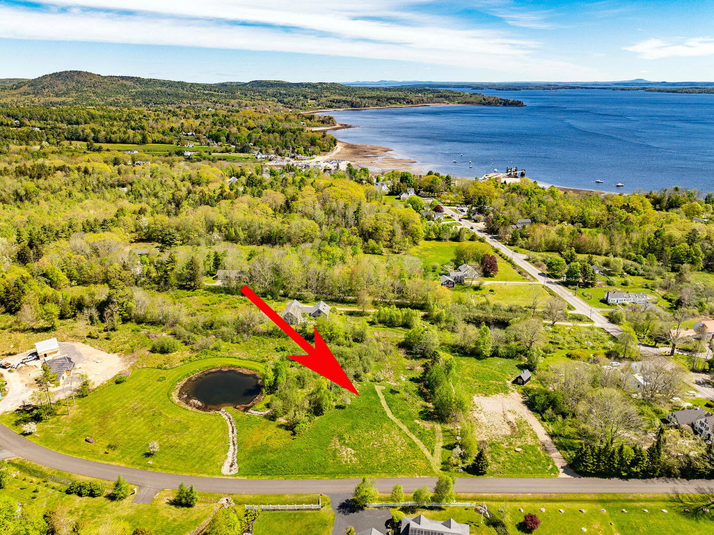 19 Old Stone Road Lincolnville