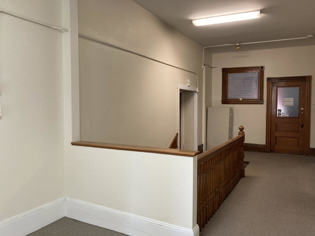 Office nook, 2nd floor, front.
