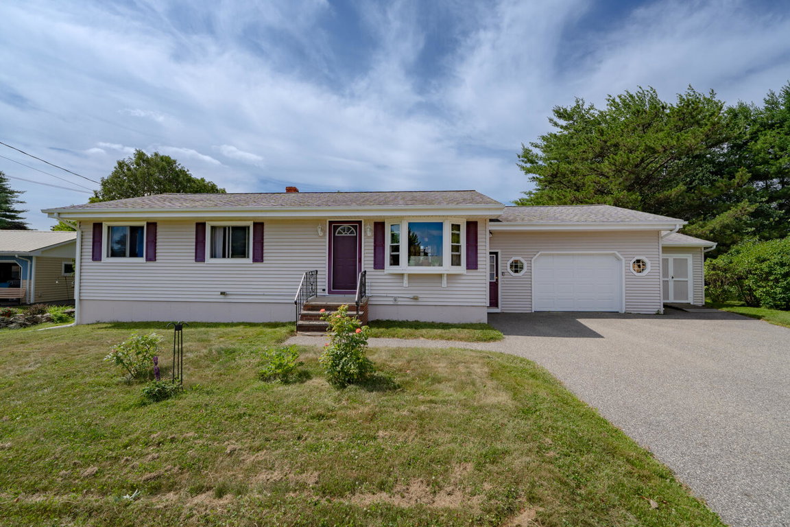 17 Heathwood Lane Lewiston
