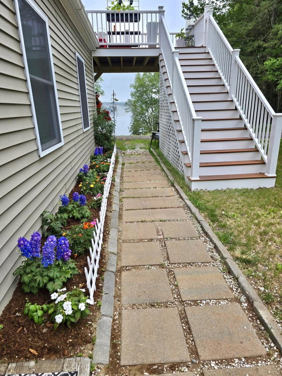side walkway