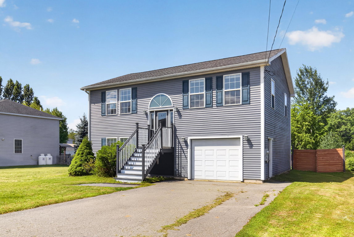 44 Whisper Drive Bangor