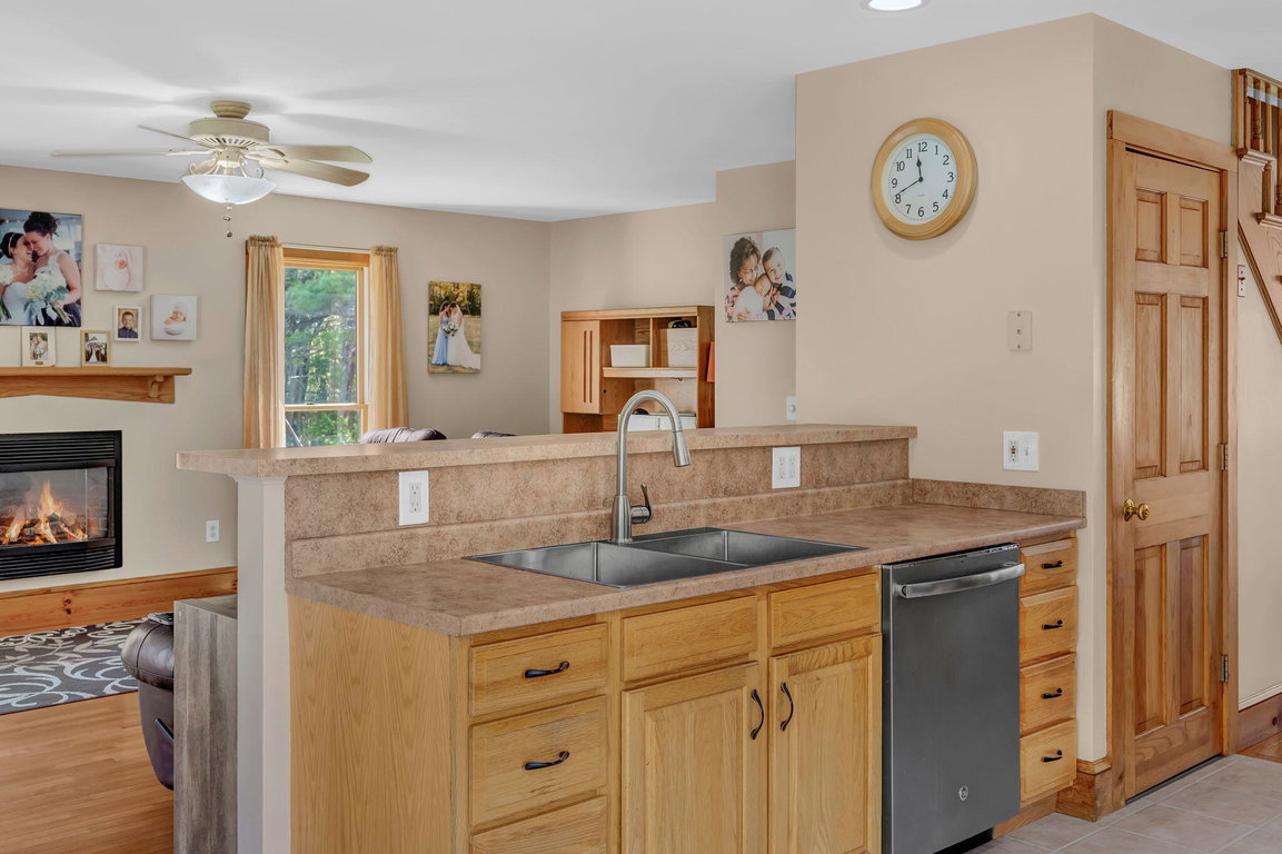 18-web-or-mls-167-twin-hill-rd