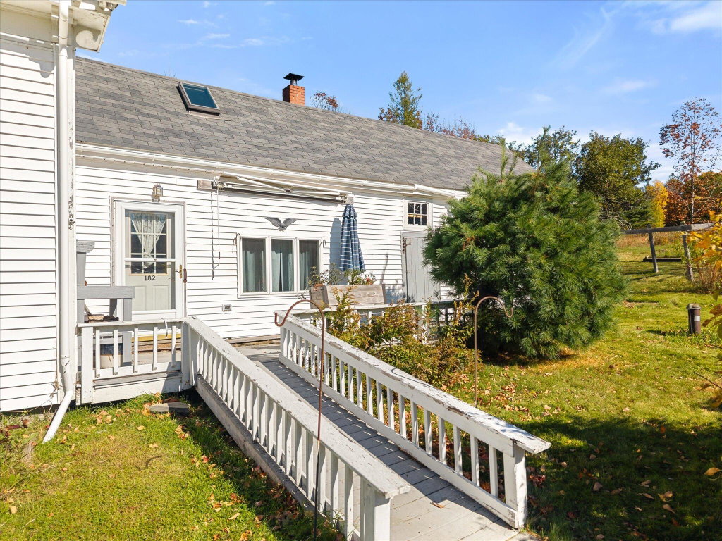 08-182 Moose Hill
