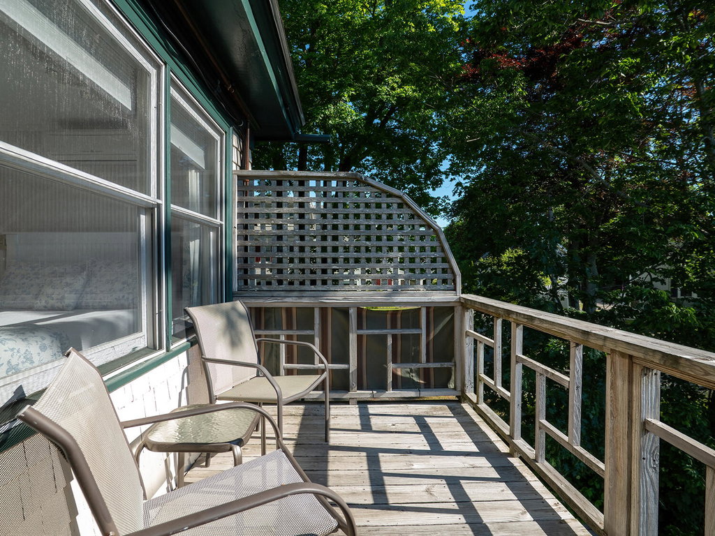 34-Hawthorn Deck-(48)