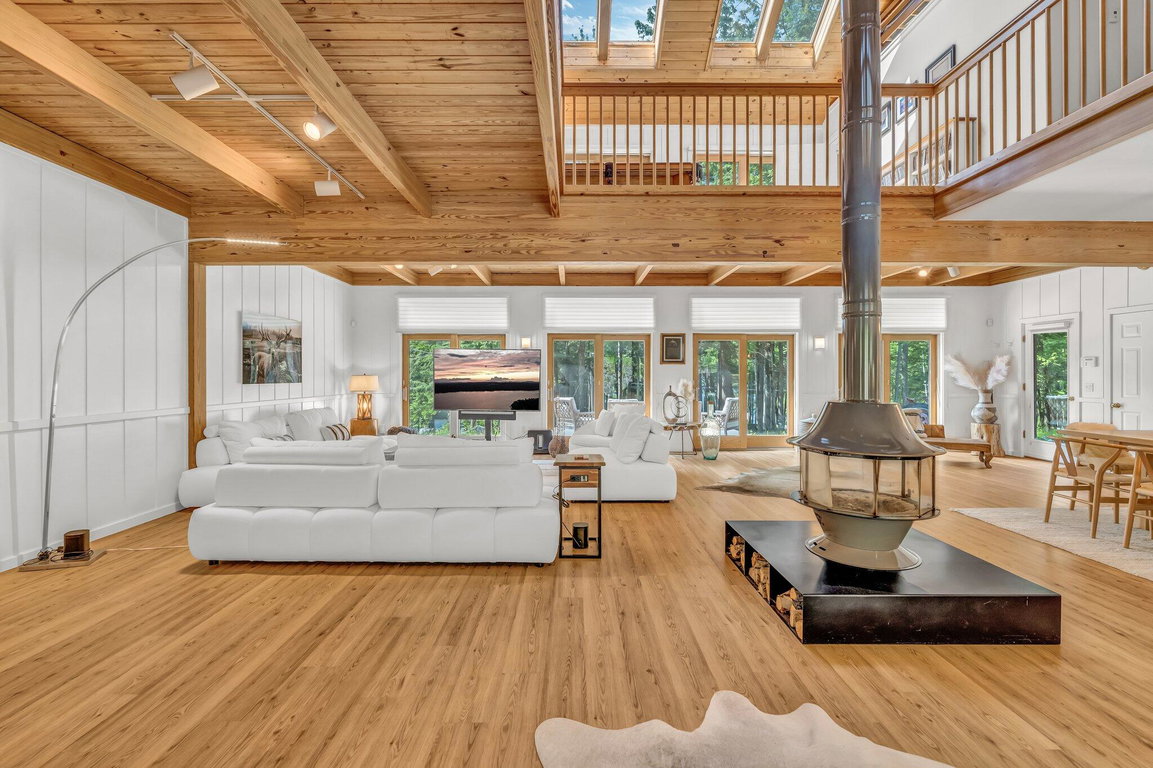 32-web-or-mls-195-branchview-dr