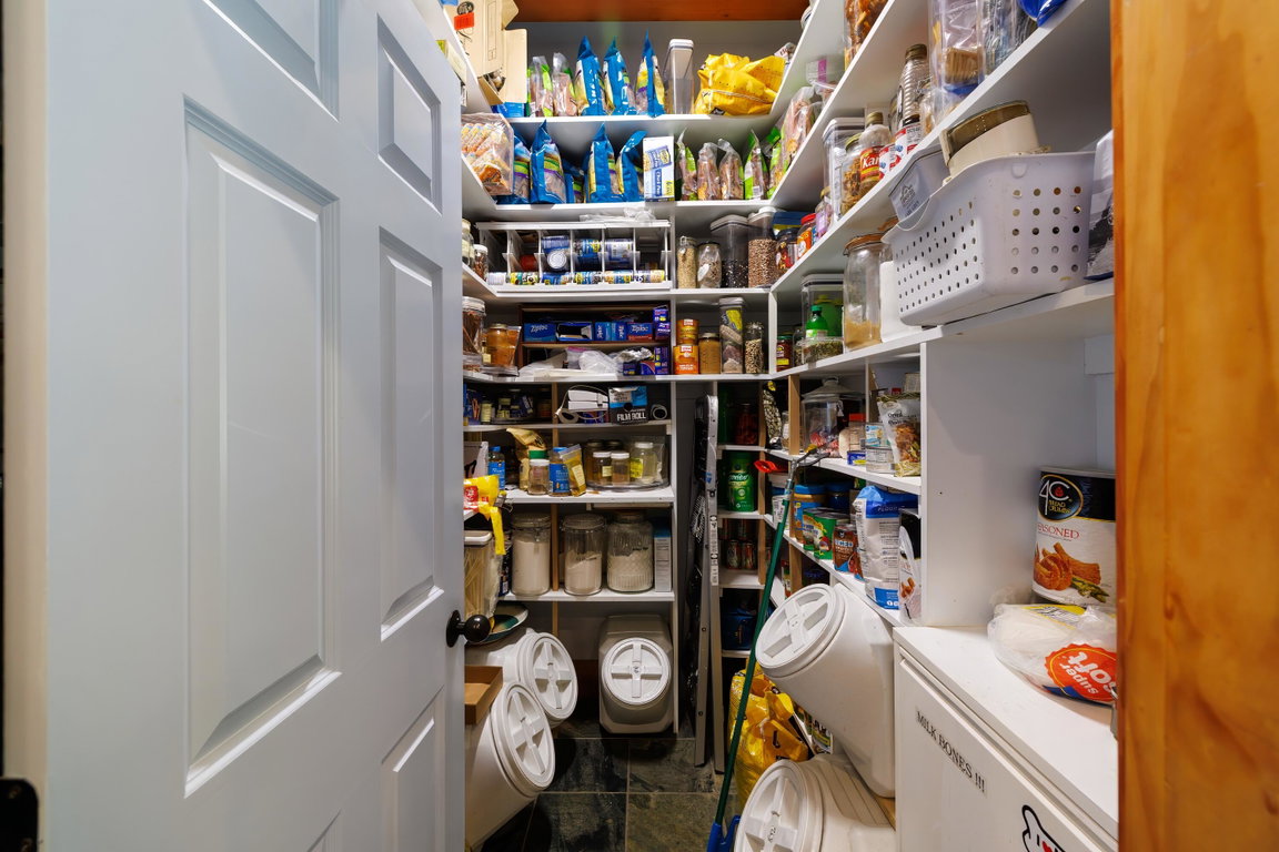 11-360 Red Point Road-DTP