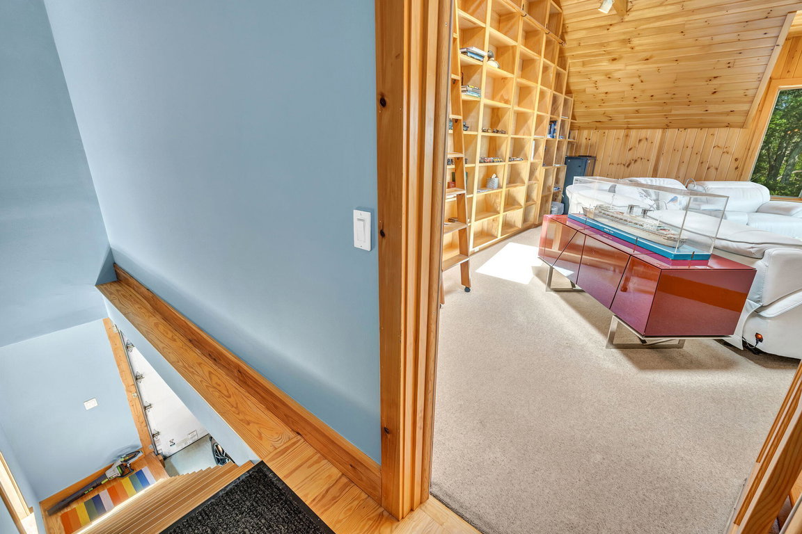 62-web-or-mls-1197-bay-rd