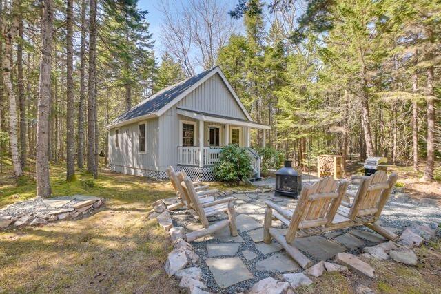 Exterior front of cabin