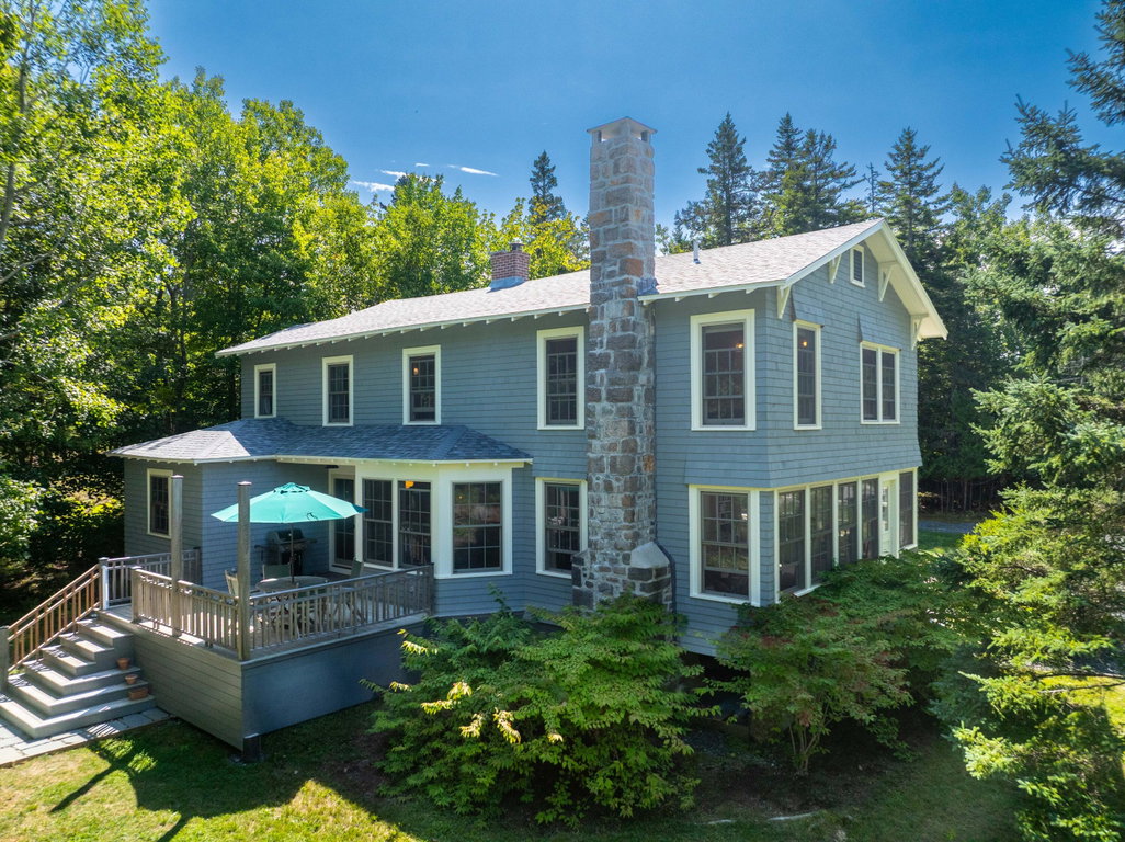 Exterior Aerial back