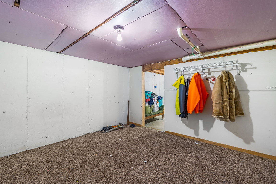 42-web-or-mls-26-wolf-cove-rd