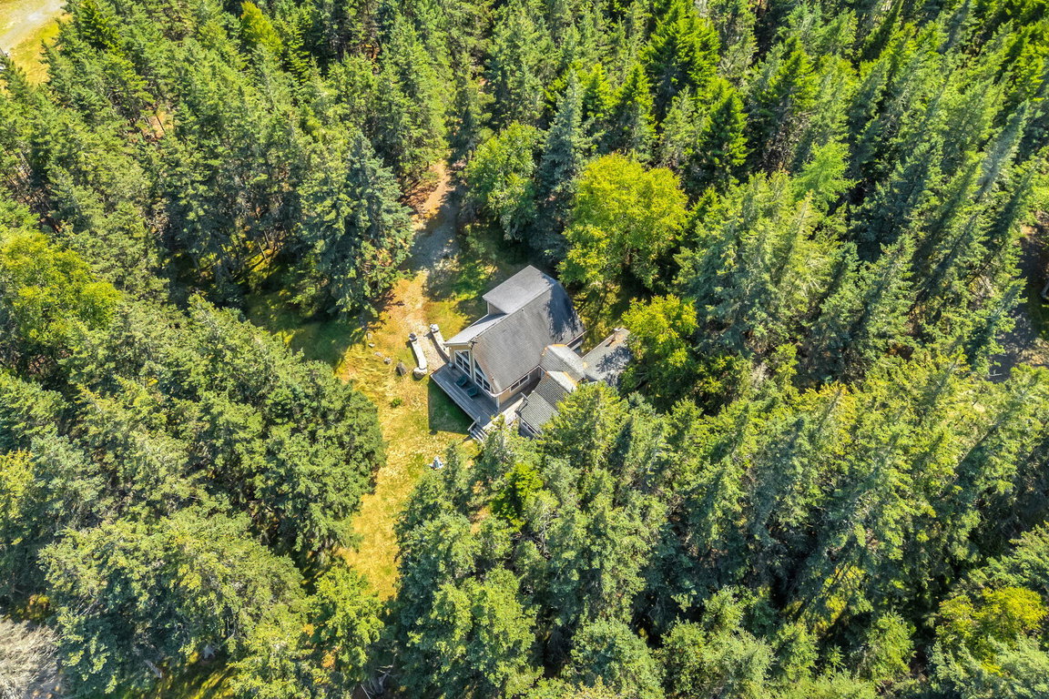 74-web-or-mls-142-e-point-rd