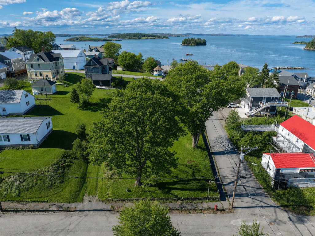 11 Pleasant Street Lubec