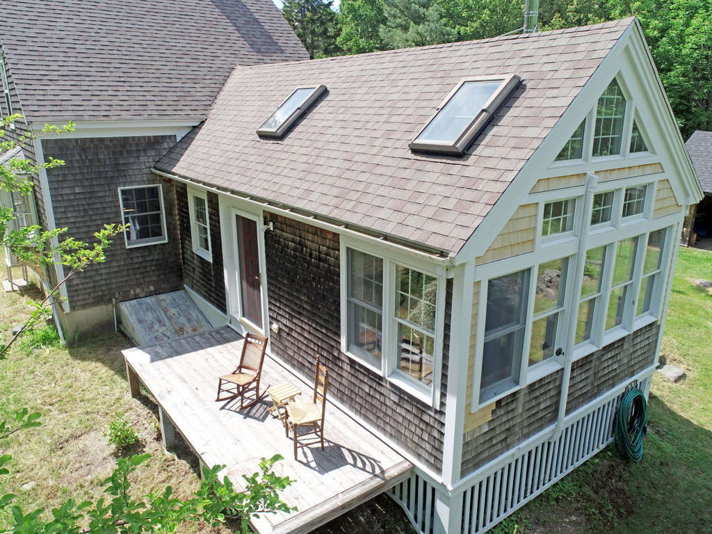 Exterior Home (10)