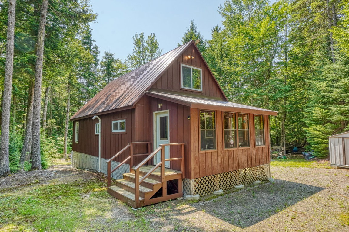 659 Sandy Beach Road Danforth