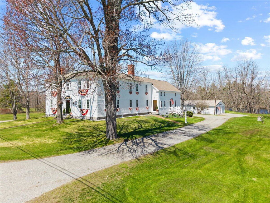 237 River Road Hollis