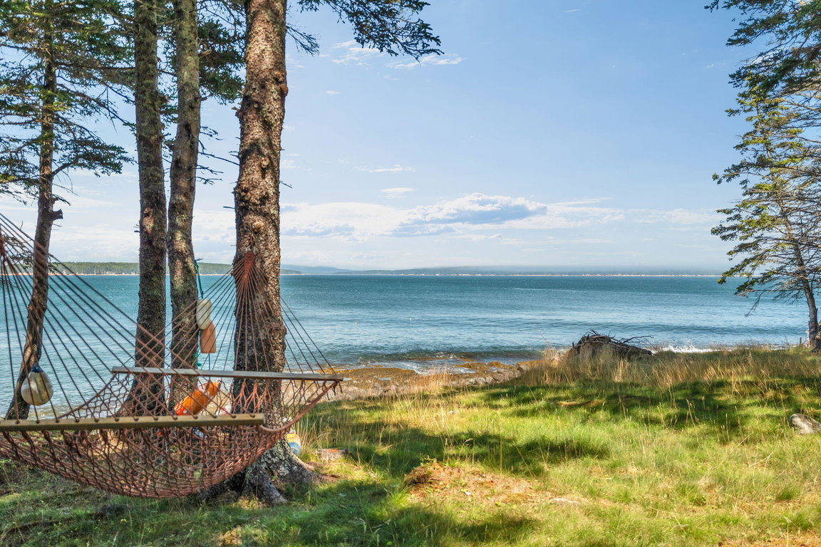 57-web-or-mls-142-e-point-rd