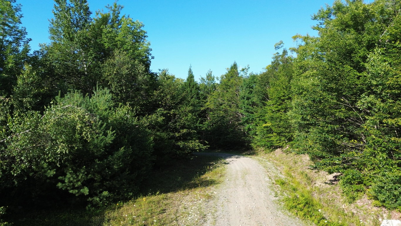 M13L7 Bear Mountain Road Fairfield