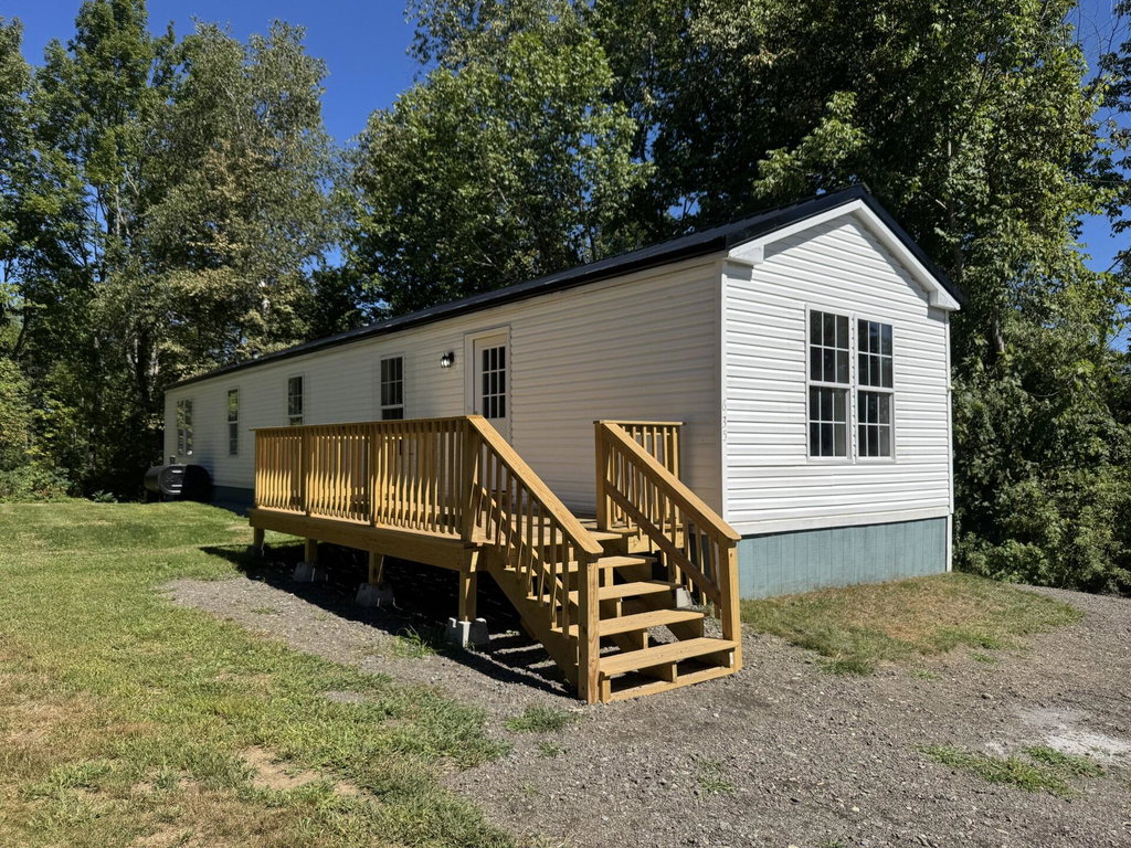 635 Stream Road Winterport