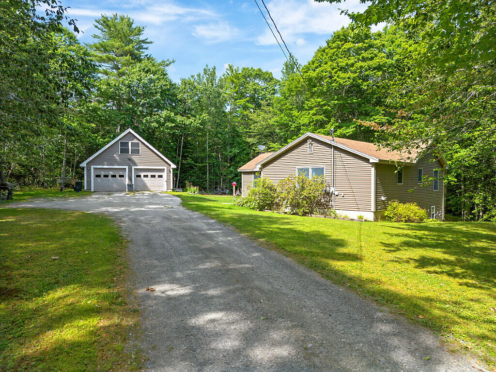 60 Quarry Drive Readfield