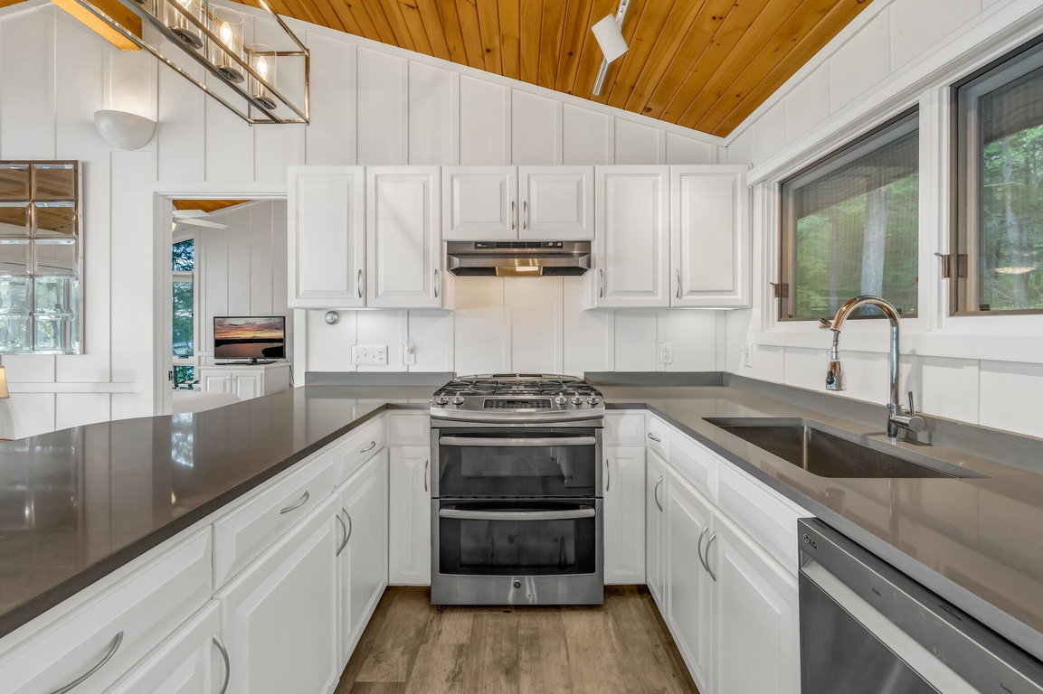 37-web-or-mls-194-branchview-dr