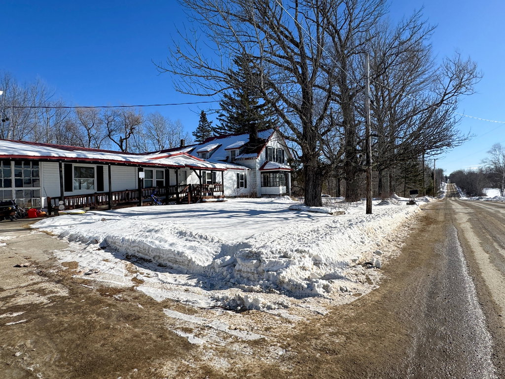 124 Thomas Hill Road Lee