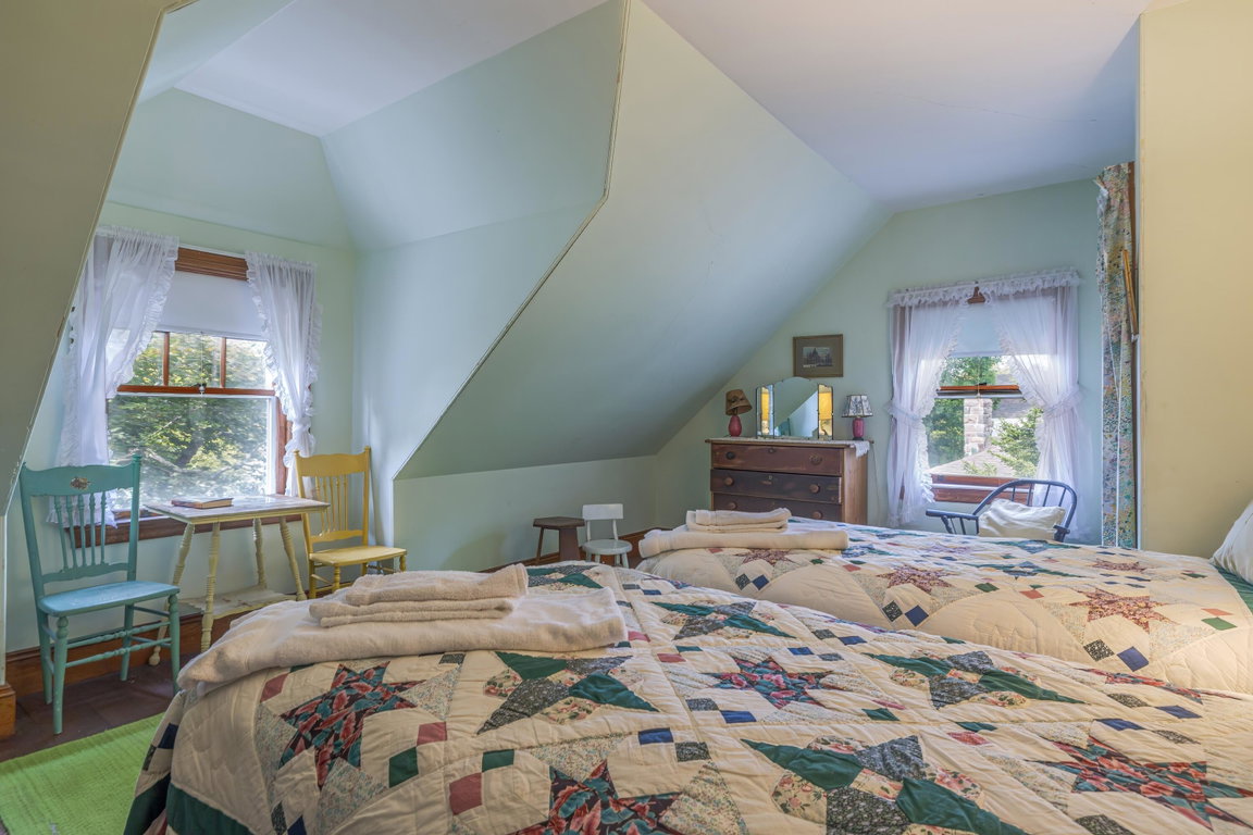 3rd floor bedroom