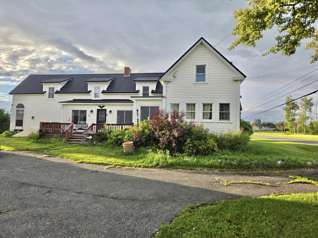 808 Madawaska Road Caribou