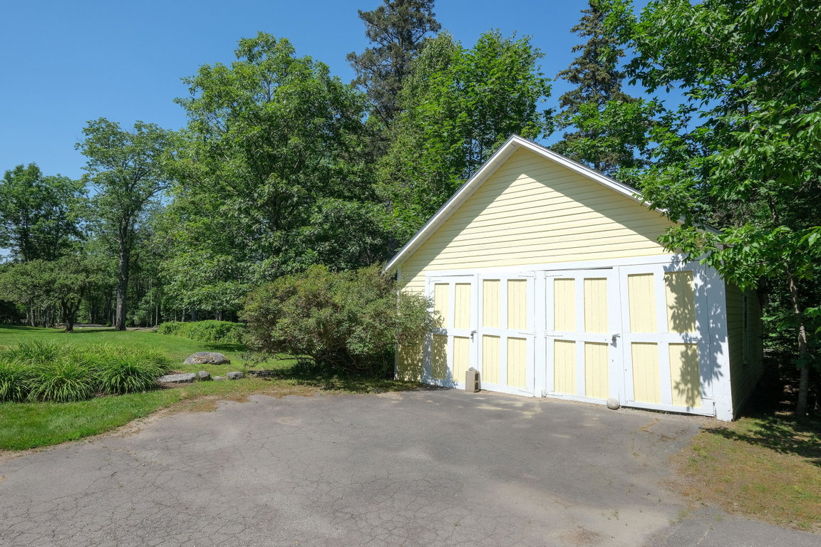 37 N. Deer Isle Road