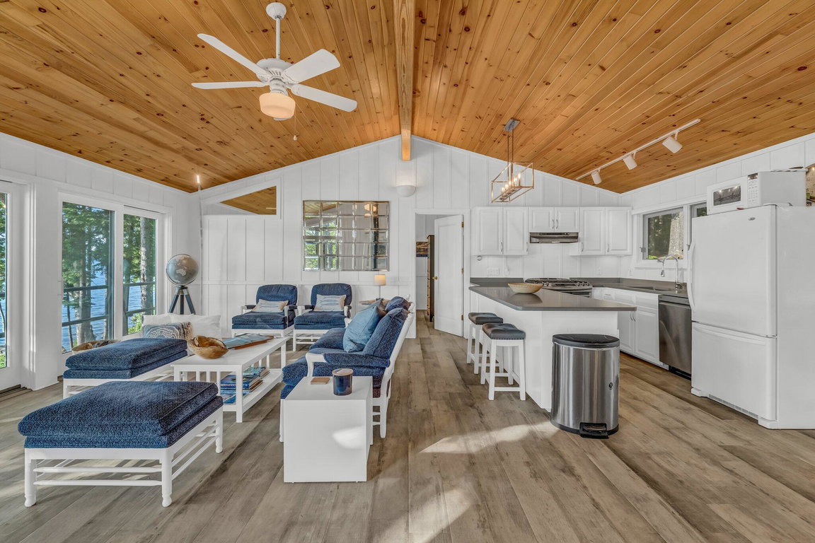 51-web-or-mls-194-branchview-dr