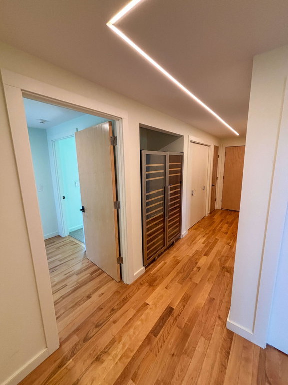 Entry Hallway (2)