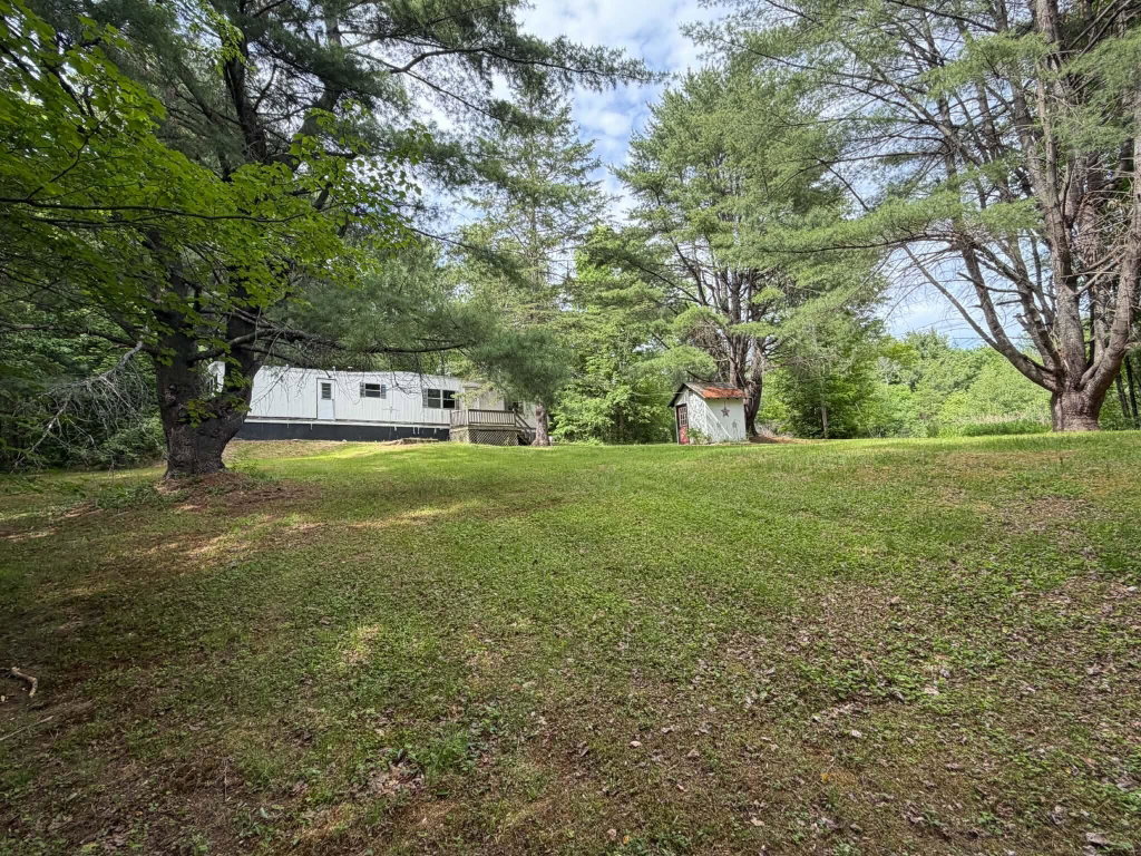 895 Plymouth Road Etna