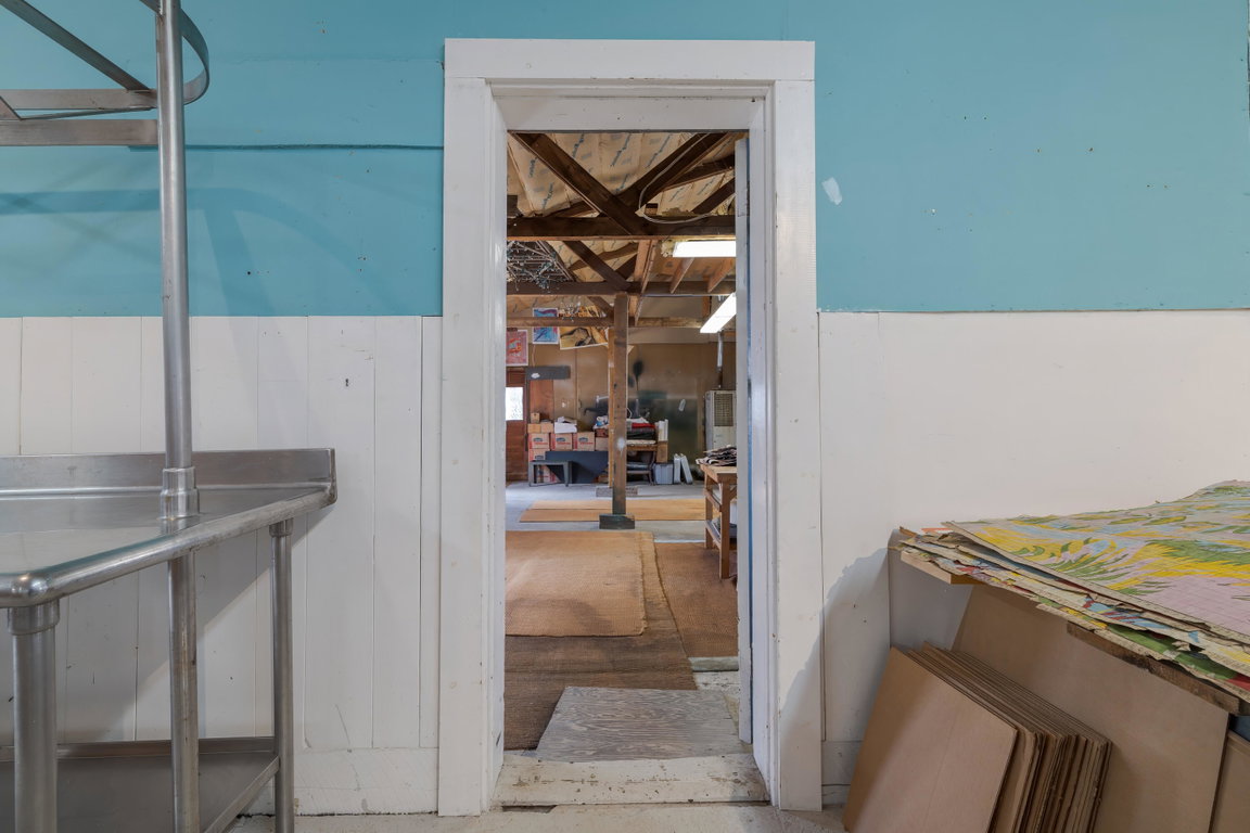 68-33-37 Water Street-DTP