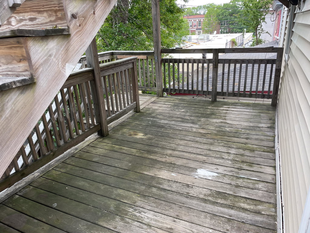 2nd Floor 1 BR unit Deck