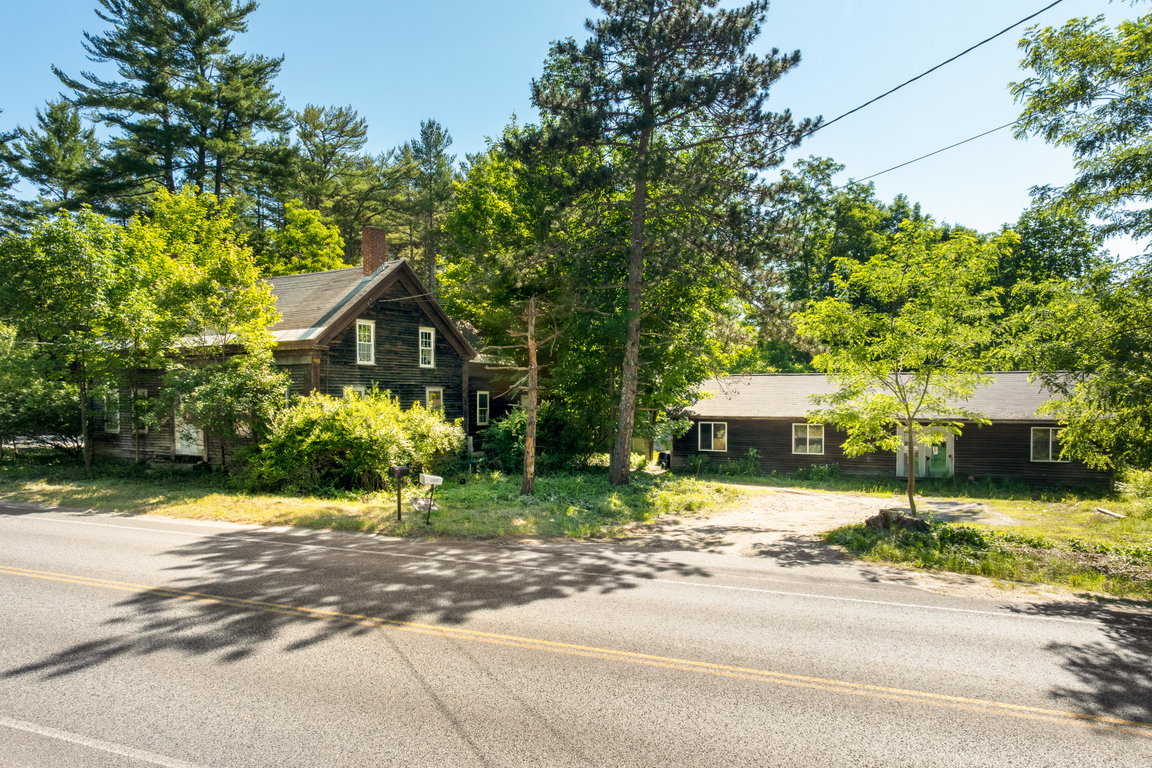 65 Lewiston Road New Gloucester