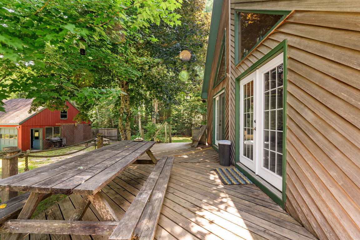 44-web-or-mls-26-wolf-cove-rd