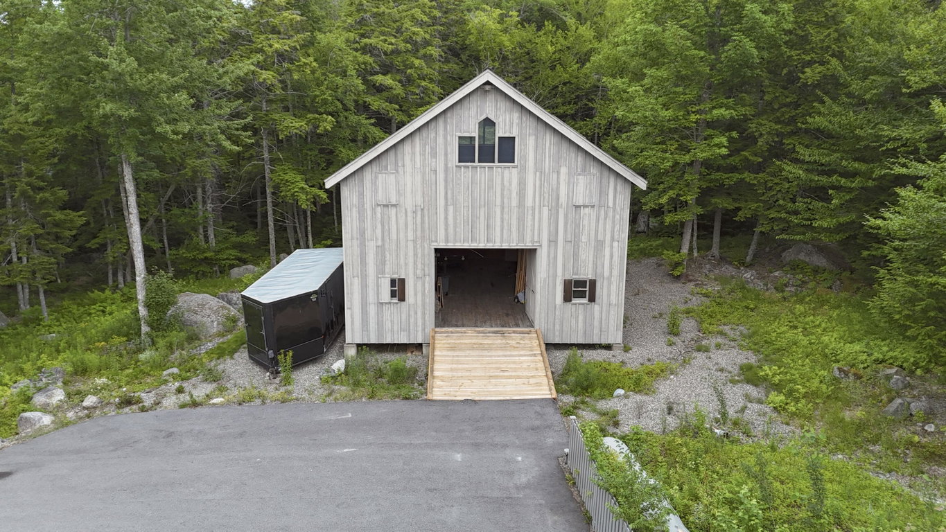 barn copy