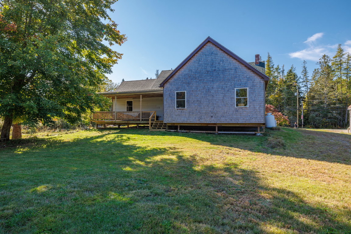 88-219 Eggomoggin Road-DTP