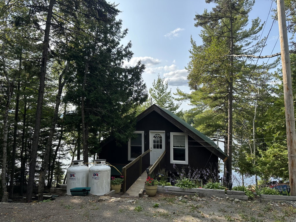 105 South Shore Road Linneus