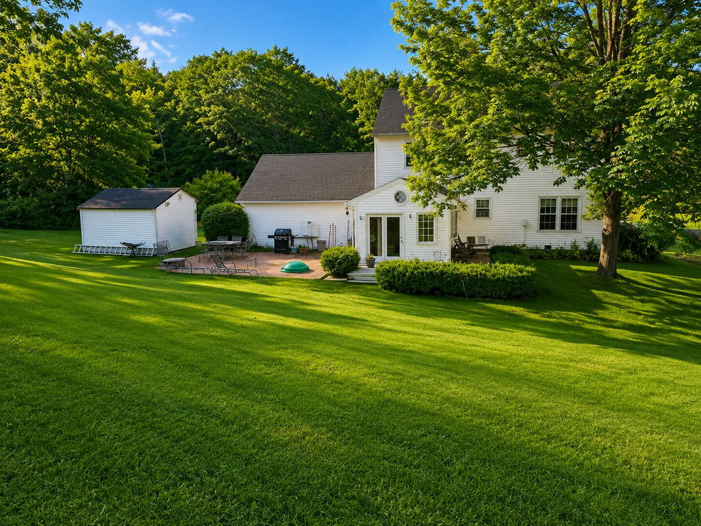 9 Fairway Drive Auburn